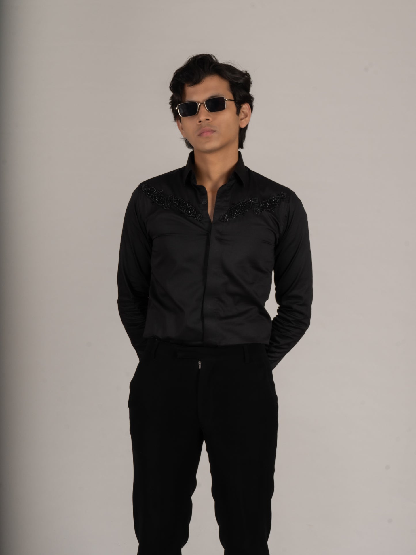 EMBROIDED BLACK SHIRT