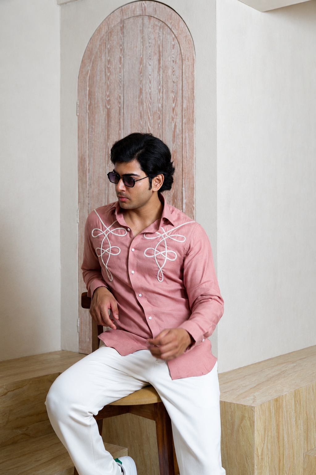 The Court Knot  linen shirt