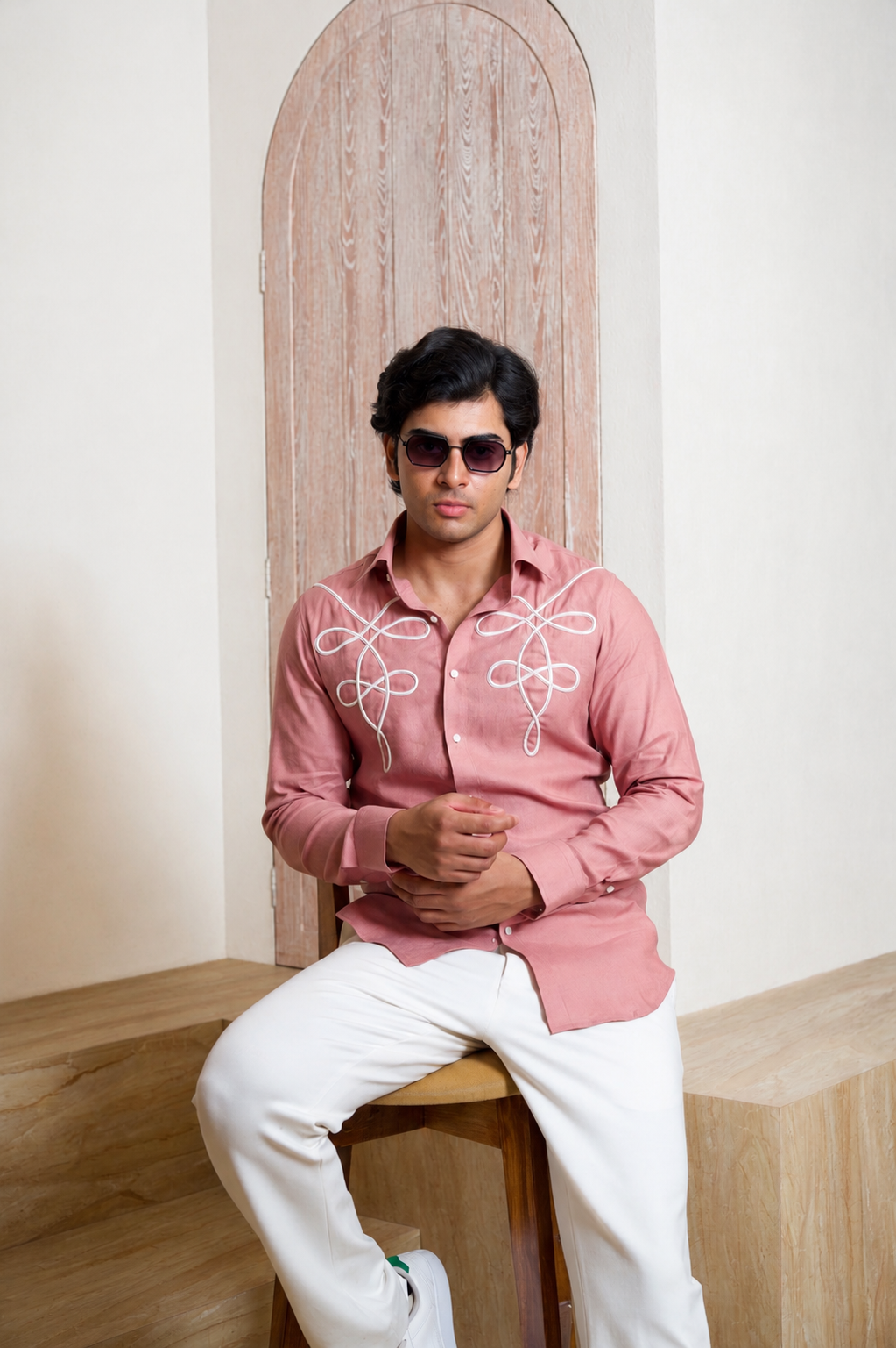 The Court Knot  linen shirt