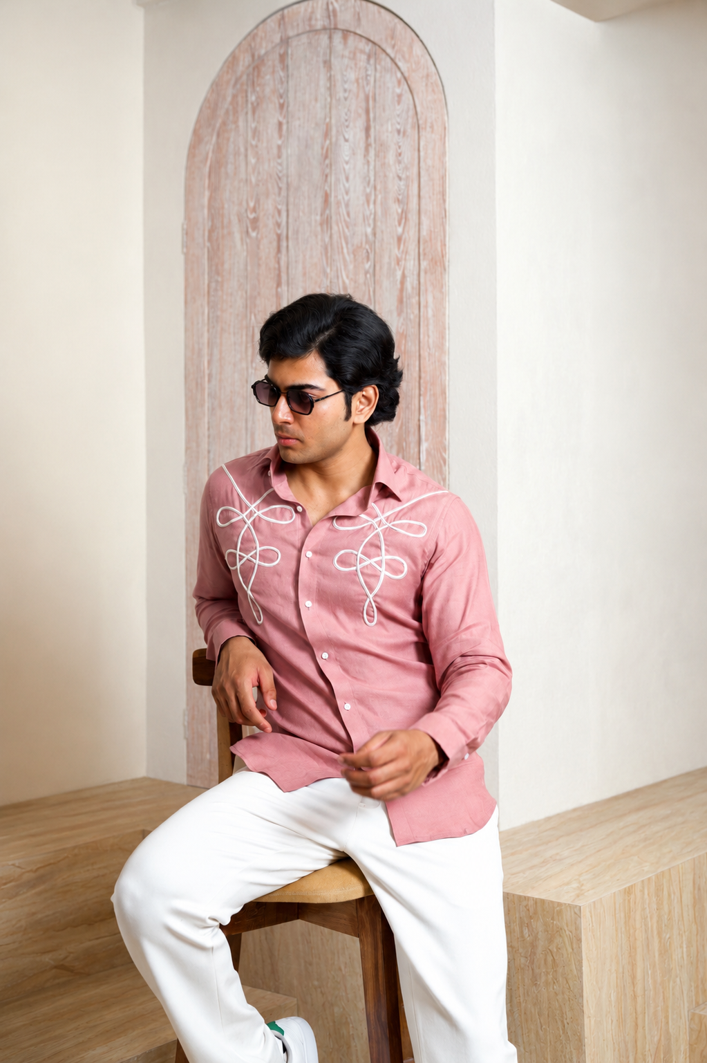 The Court Knot  linen shirt