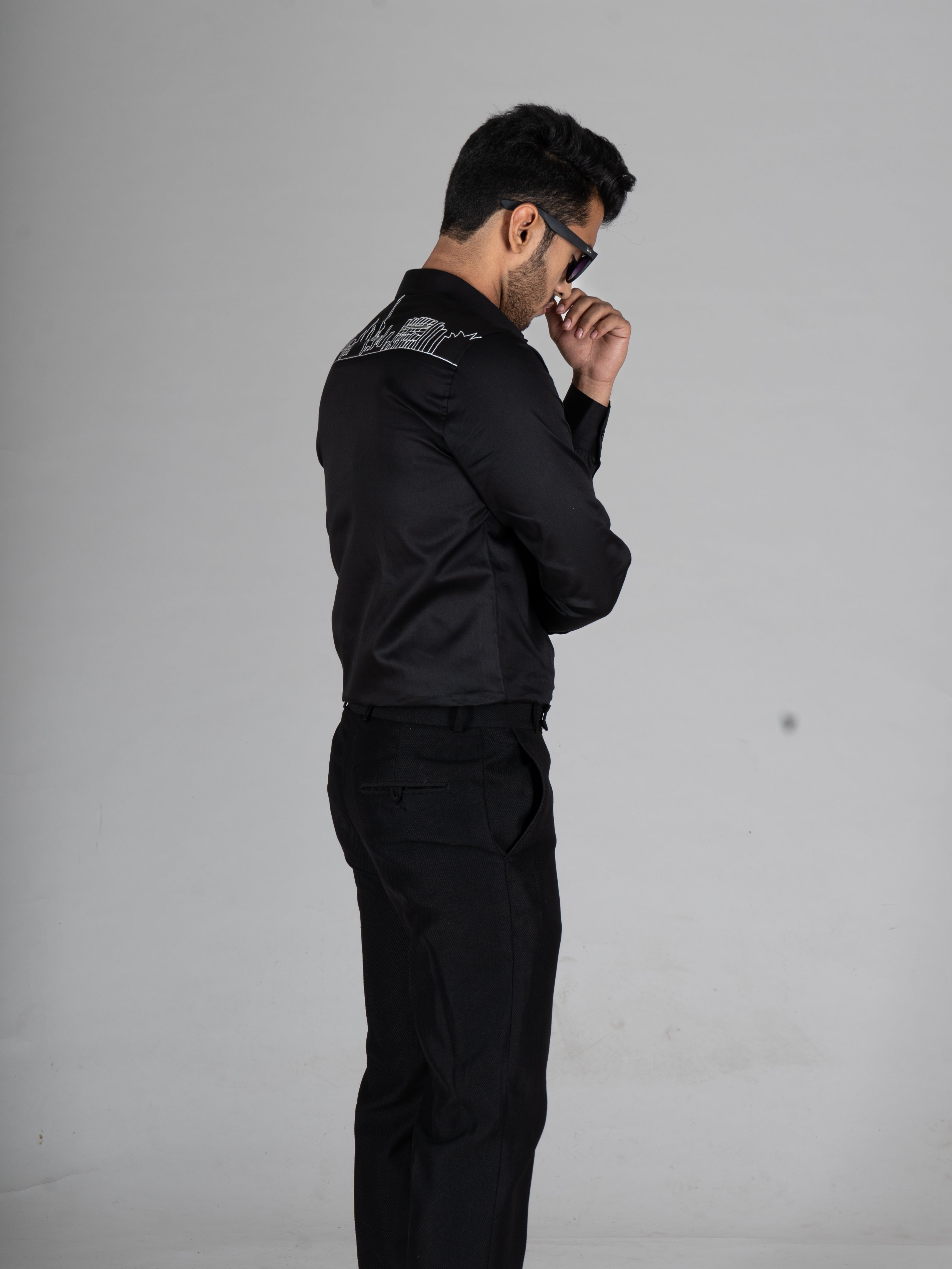 WONDERS BLACK EMBROIDERED SHIRTS - Menoir