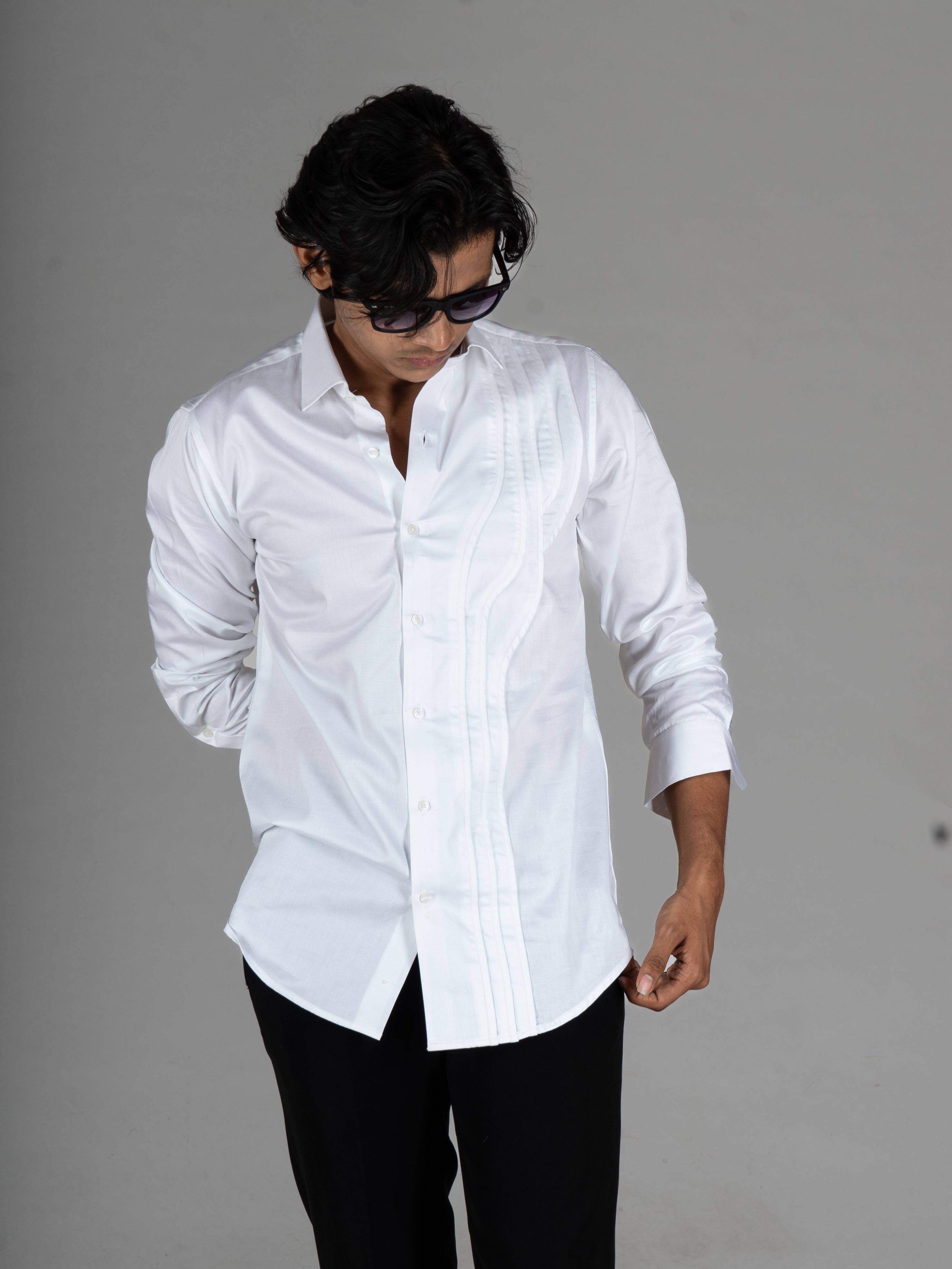 SIDE PLEAT WHITE SHIRT - Menoir