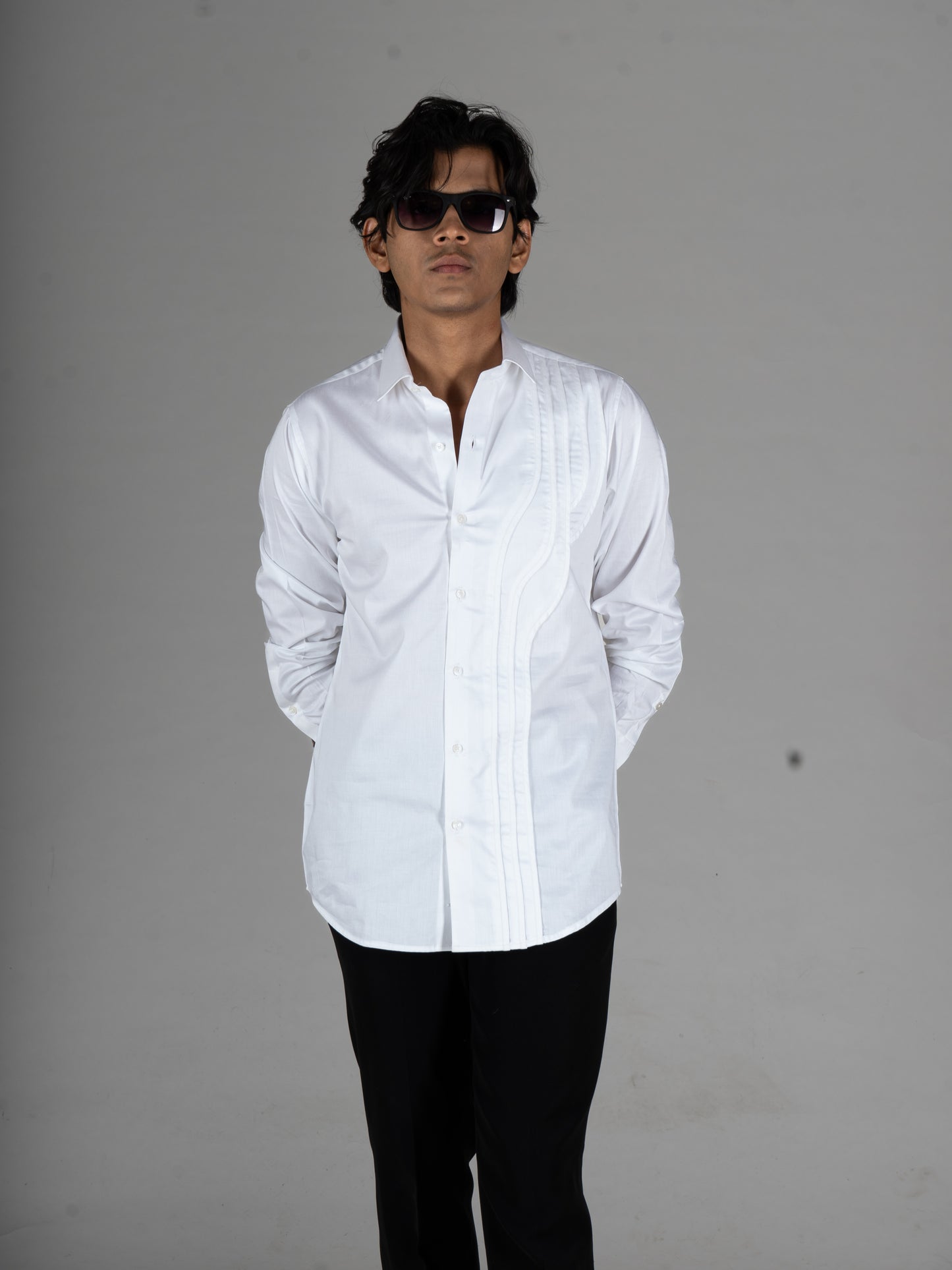 SIDE PLEAT WHITE SHIRT