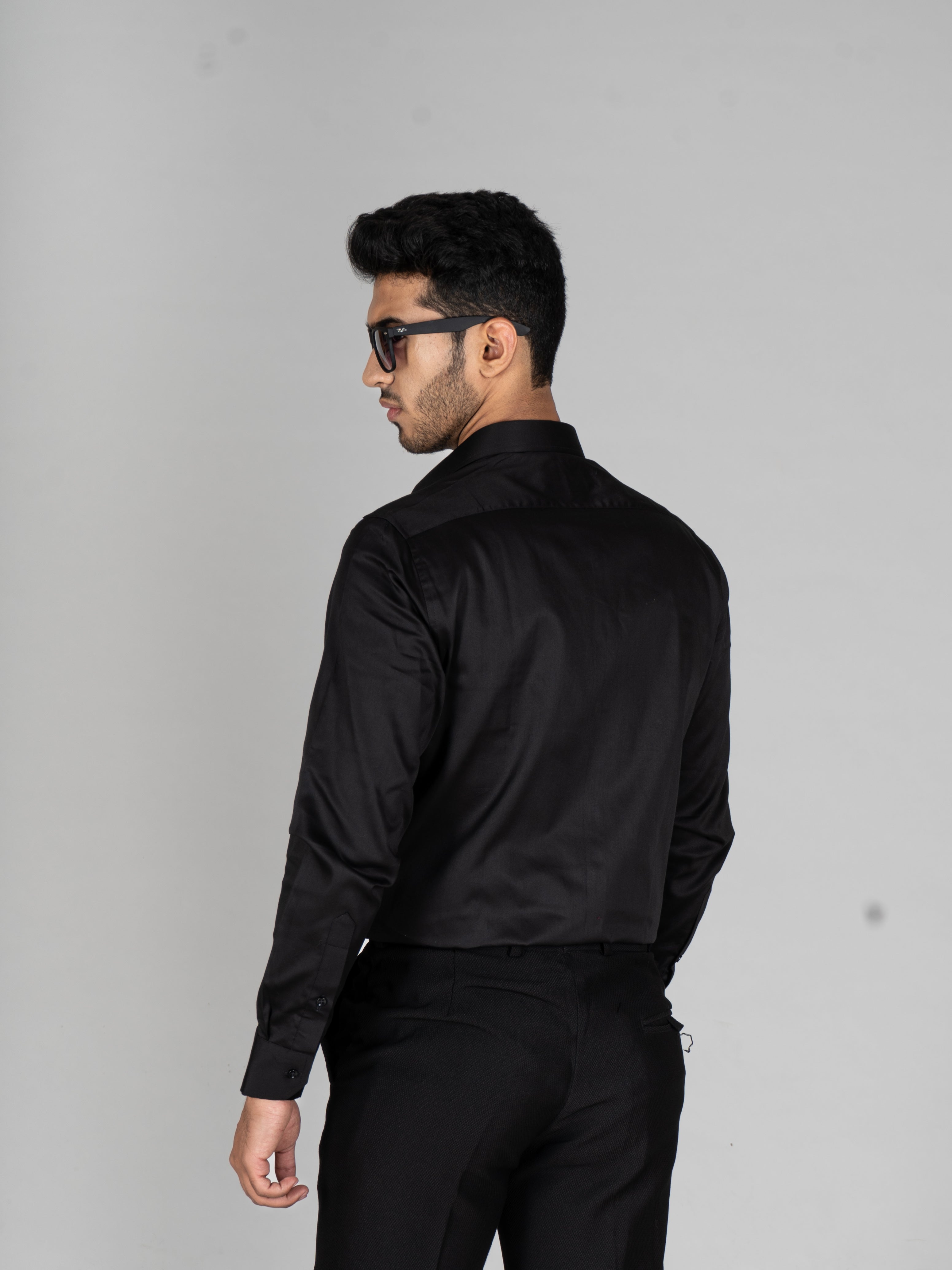 ARCH STRIPES BLACK SHIRT - Menoir