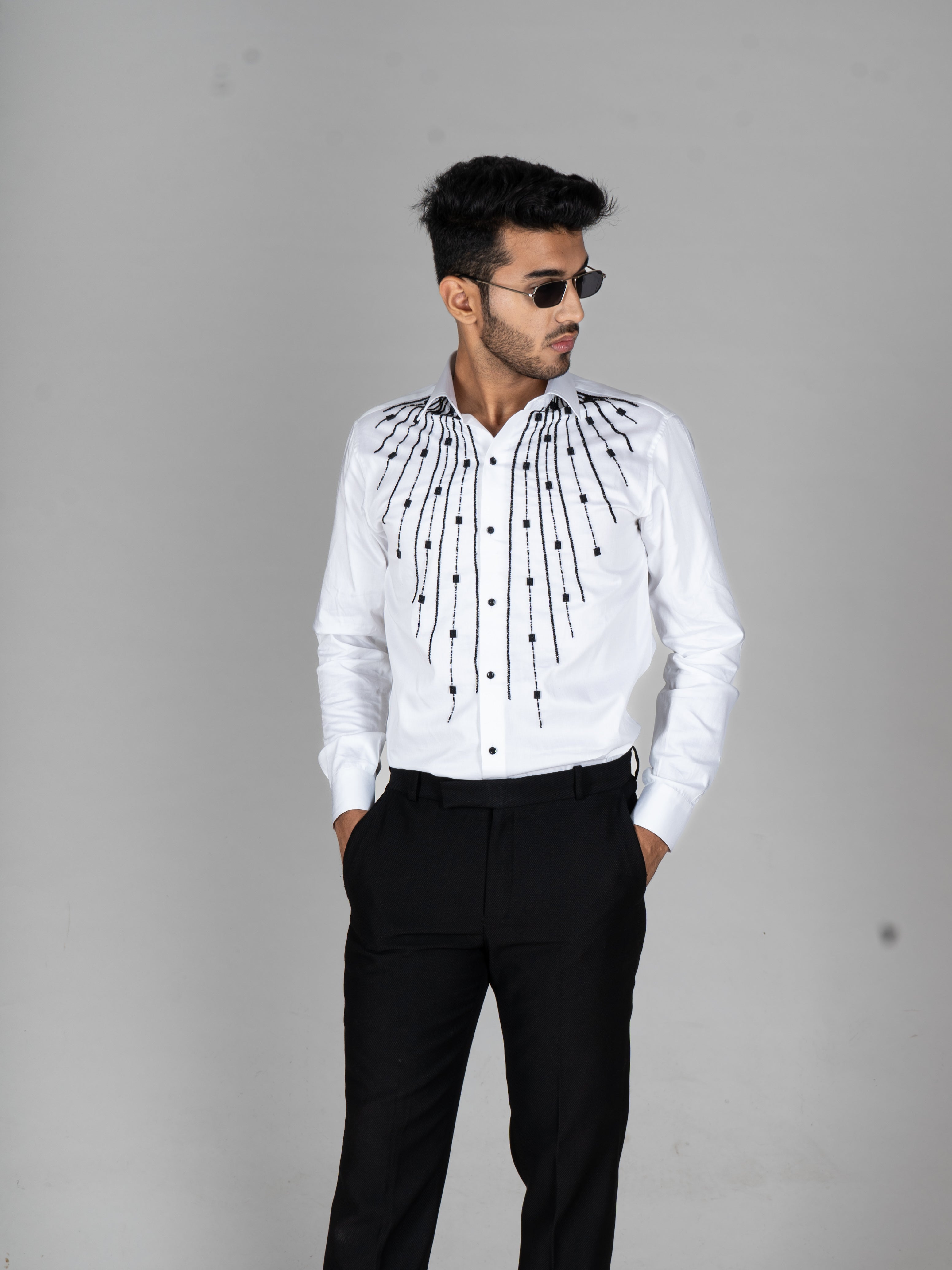 TIMELESS CORE WHITE EMBROIDERED - Menoir
