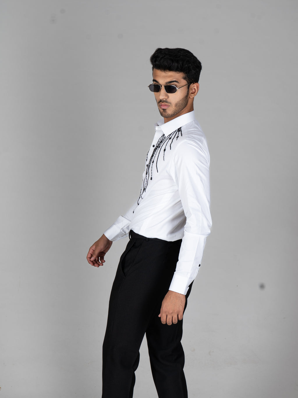 TIMELESS CORE WHITE EMBROIDERED - Menoir