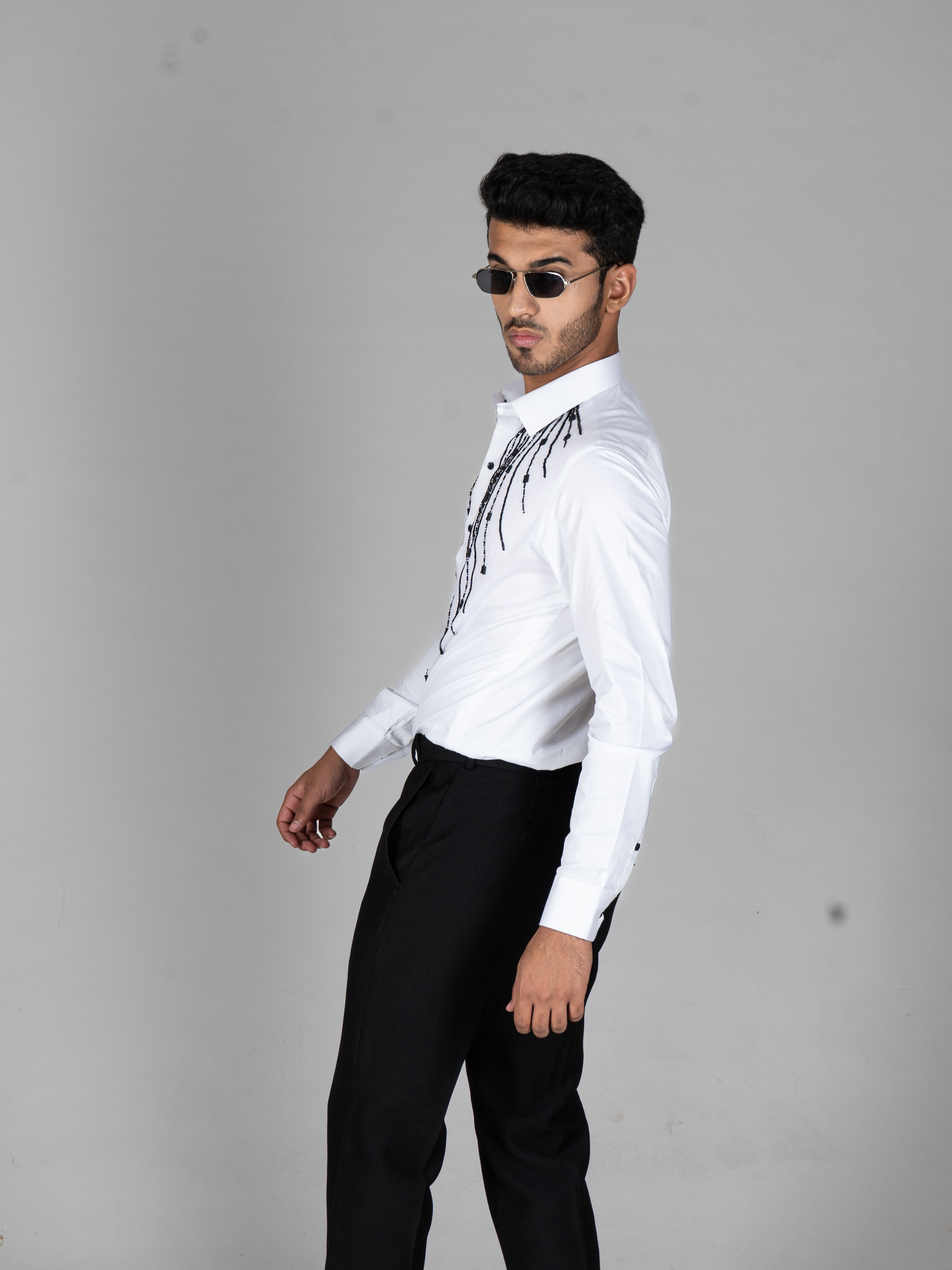 TIMELESS CORE WHITE EMBROIDERED - Menoir