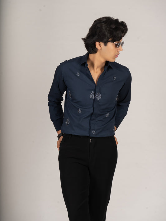 CARD EMBROIDERED NAVY BLUE SHIRT