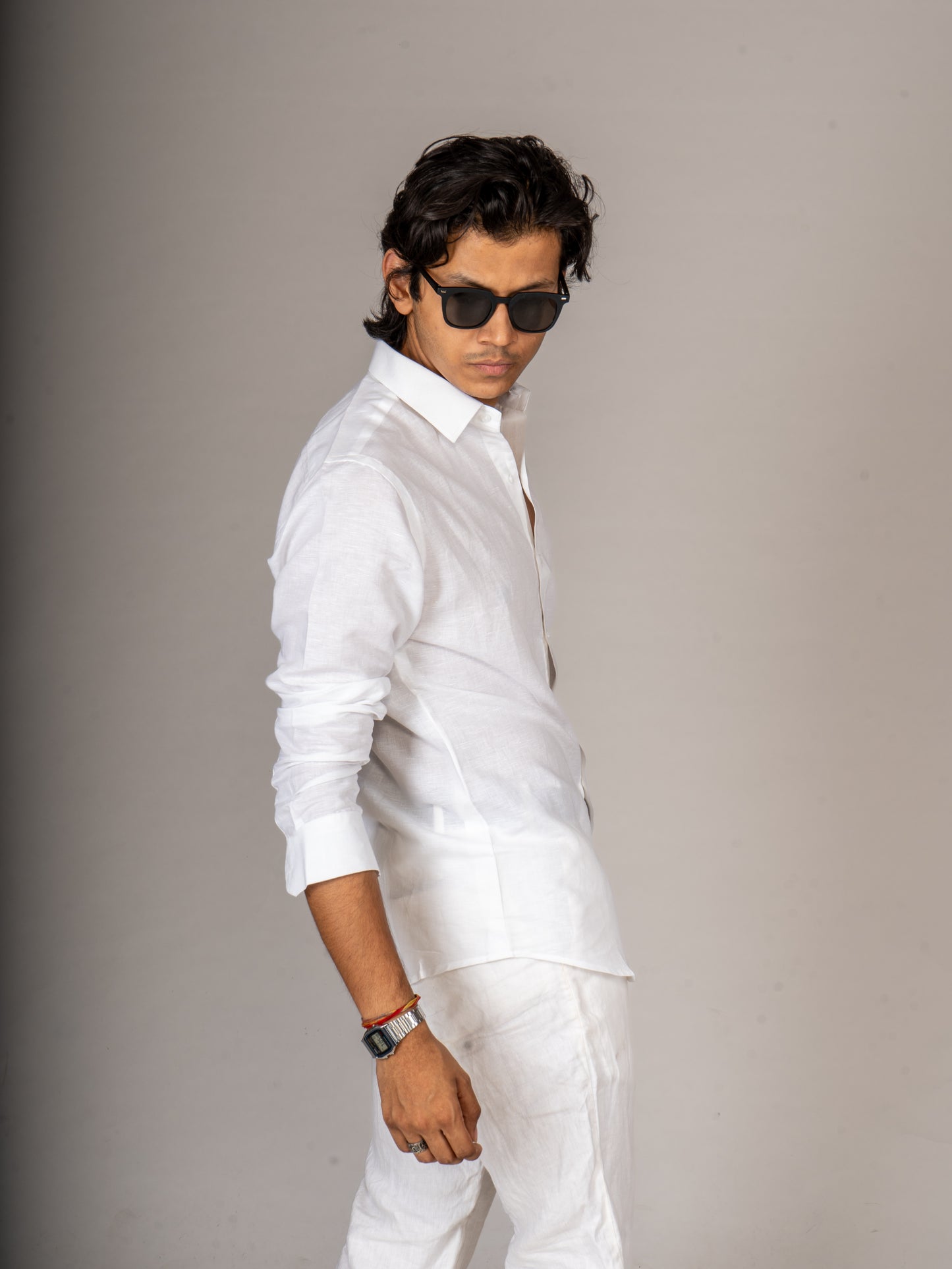 MN01 WHITE LINEN SHIRT