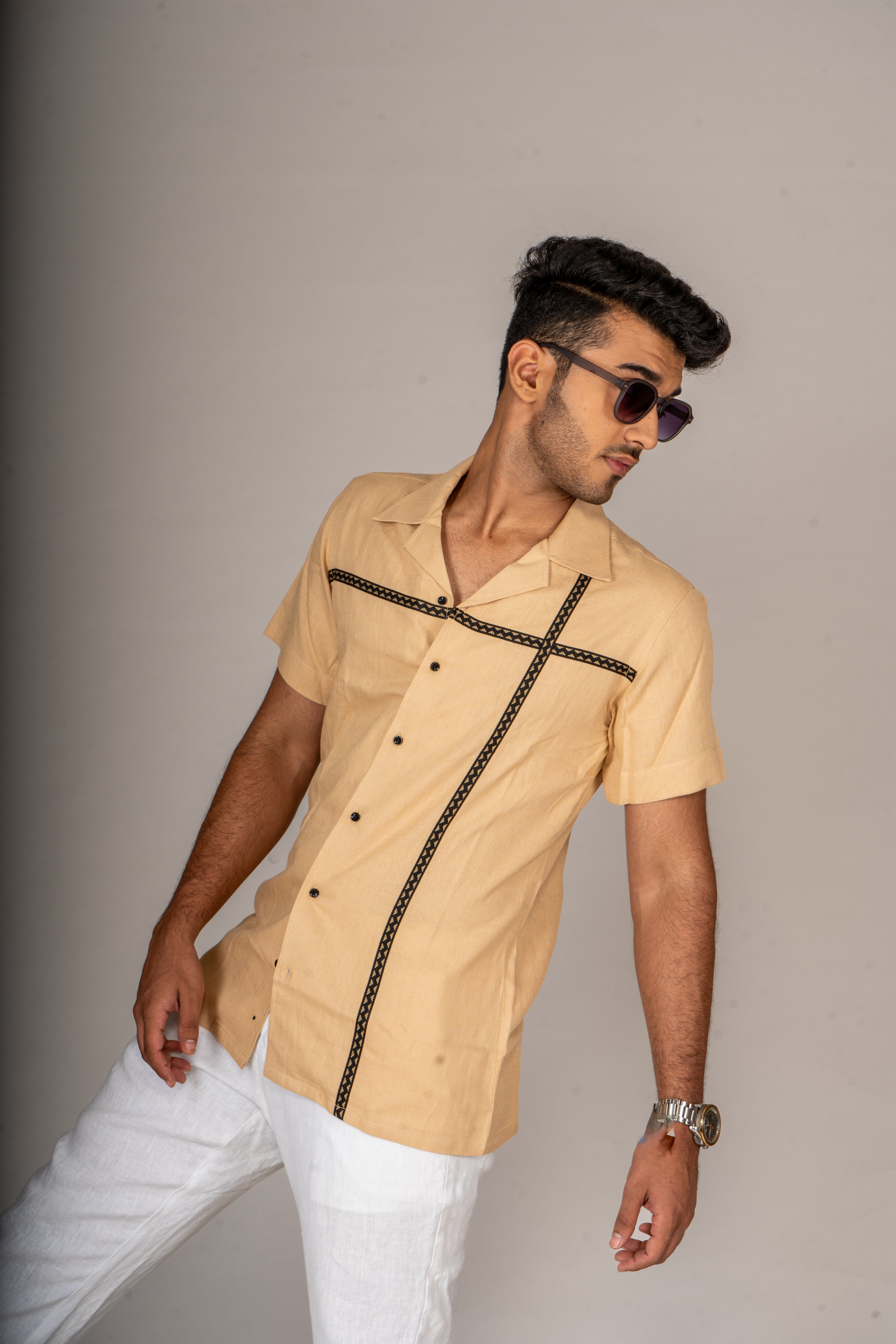CROSS BEIGE CUBAN SHIRT - Menoir